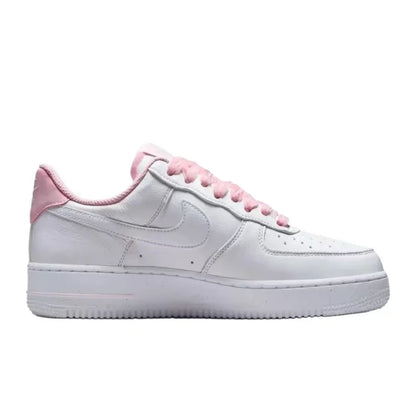 Nike Air Force 1 Low Trendy Pink Velvet Laces Stilfulde, unikke, komfortable og alsidige lave sneakers til kvinder HV4403-601