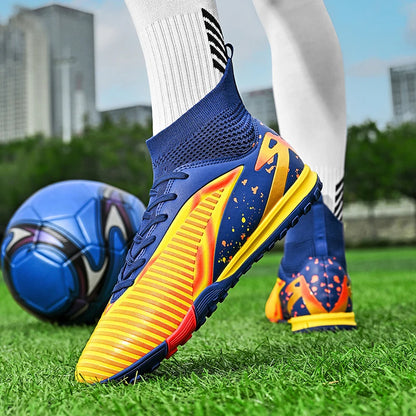 Nouvelles chaussures de football pour hommes, antidérapantes, pour futsal, à haute cheville, pour intérieur et extérieur, chaussures de sport de haute qualité, bottes de football ultralégères antidérapantes