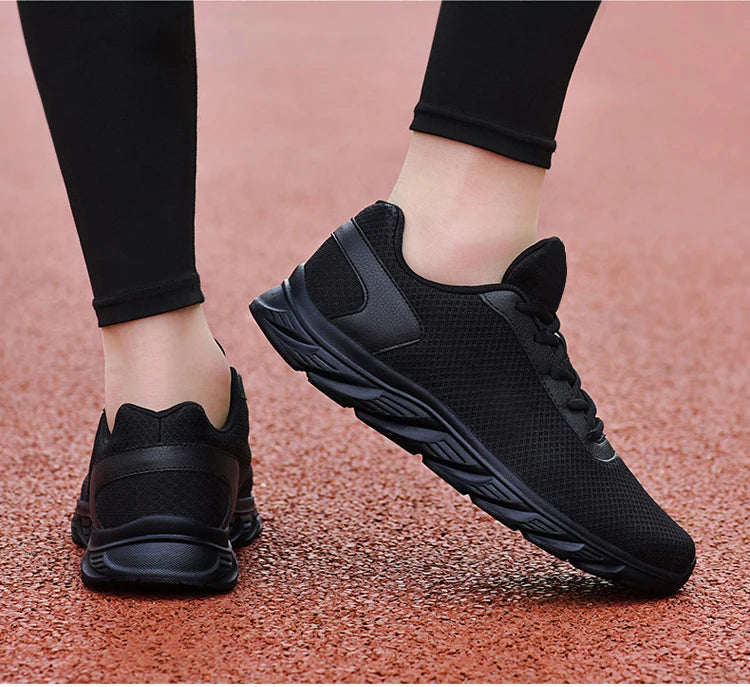 Men's casual sports shoes men's shoes black mesh breathable running shoes men's soft bottom light flat bottom work shoes