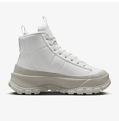 Oficiální dámské jednoduché polokožené tenisky Nike Blazer Roam Mid FQ9065-100