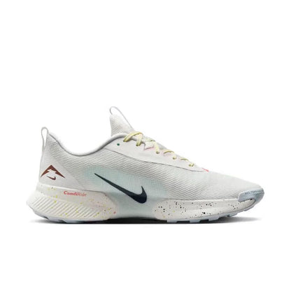 Nike JUNIPER TRAIL 3 : chaussures d'entraînement pour homme en mesh, respirantes et résistantes ; chaussures de course antidérapantes et durables FQ0904-100