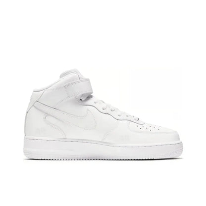 Zapatillas unisex Nike Air Force 1 Mid: sujeción clásica en el tobillo y comodidad acolchada para un uso versátil durante todo el día DD9625-100