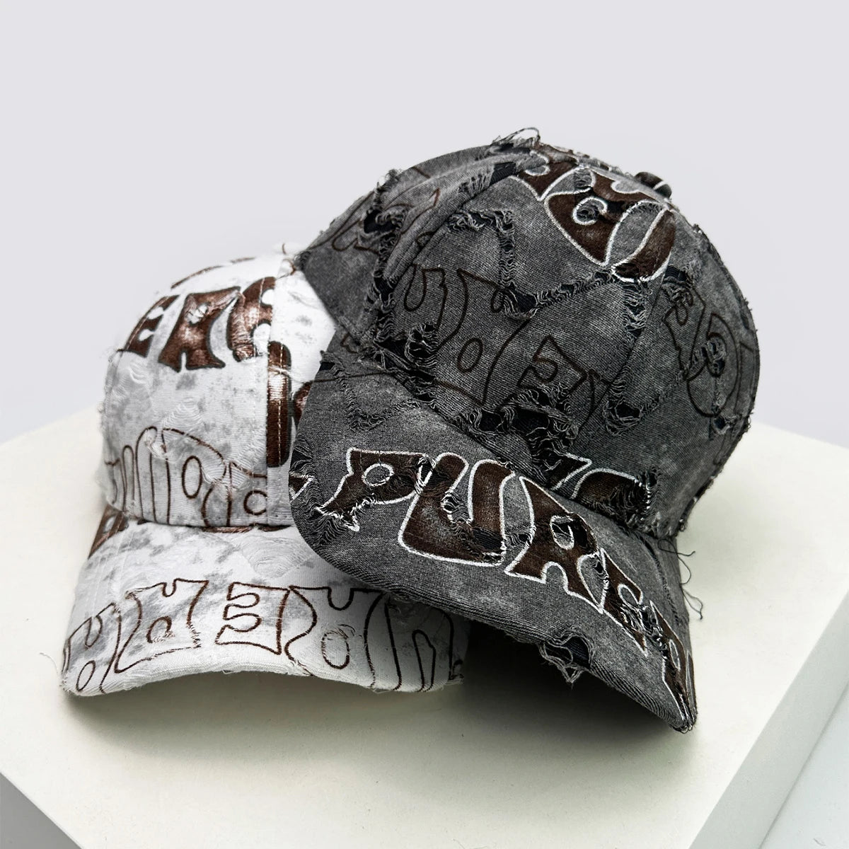 New Unisex American Vintage Letter Personal Baseball Hats Breathable Broken Style Sunshade Peaked Caps Versatile Fashion Street