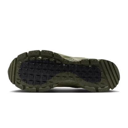 Nike Zoom Vomero 5 Roam : chaussures de course unisexes basses, souples, résistantes et imperméables, pour l'entraînement, la ville et les trajets quotidiens, modèle FV2295-201
