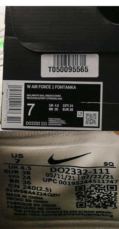Nike AIR FORCE 1 '07 Dámské klasické volnočasové tenisky Air Force One DO2332-111