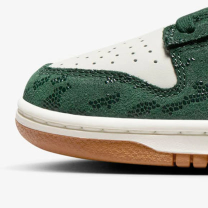 Nike Authentic Dunk Low Women's Retro Low-Top Sneakers FQ8893-397