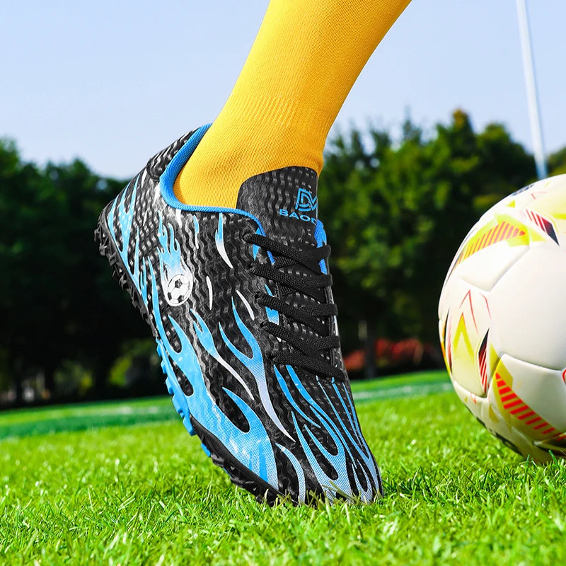 Chaussures de football professionnelles pour enfants, chaussures de foot pour hommes, basses, avec maintien de la cheville, sportives, pour jeunes, pour match et entraînement, antidérapantes, résistantes