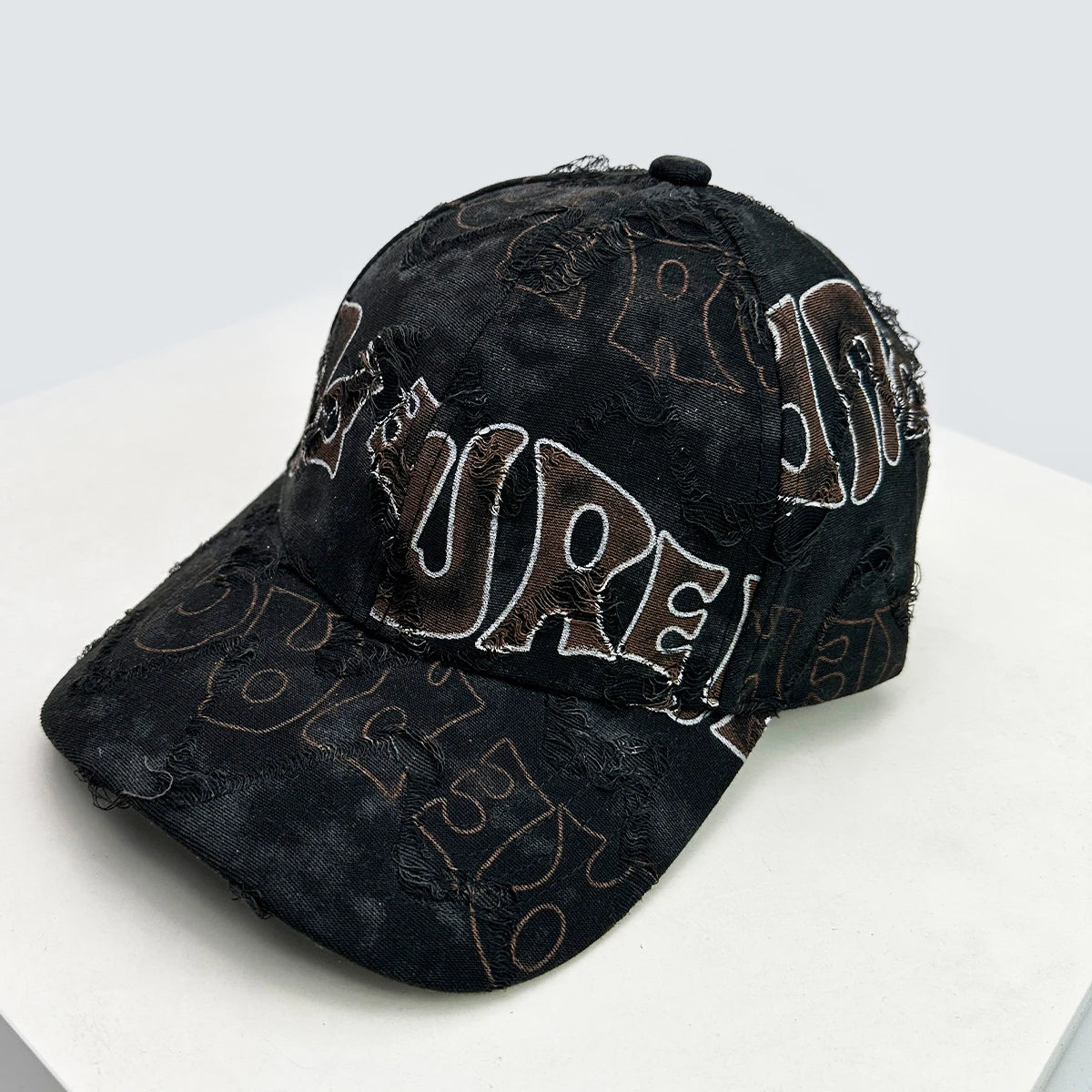 New Unisex American Vintage Letter Personal Baseball Hats Breathable Broken Style Sunshade Peaked Caps Versatile Fashion Street