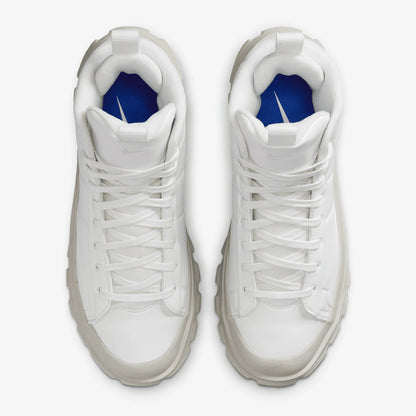 Oficiální dámské jednoduché polokožené tenisky Nike Blazer Roam Mid FQ9065-100