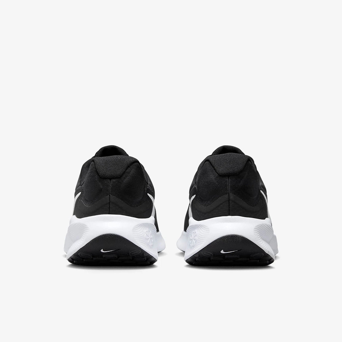Nike Authentic Revolution 7 lichtgewicht, duurzame sport- en hardloopschoenen voor heren FB2207-001