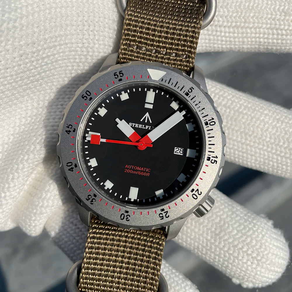 STEELFLIER Official SF752 Fashion Mechanical Wristwatch NH35 Movement Super BGW9 Luminous 20Bar Waterproof Luxury Dive Watches