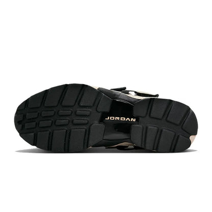 Nike TRUNNER LX: Zapatillas de running para mujer elegantes, versátiles, cómodas y antideslizantes, con amortiguación y durabilidad HQ2164-102