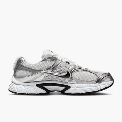„Nike V5 RNR“ – madingi ir universalūs, neslystantys, patvarūs, klasikiniai sportiniai kasdieniai batai HJ5228-104