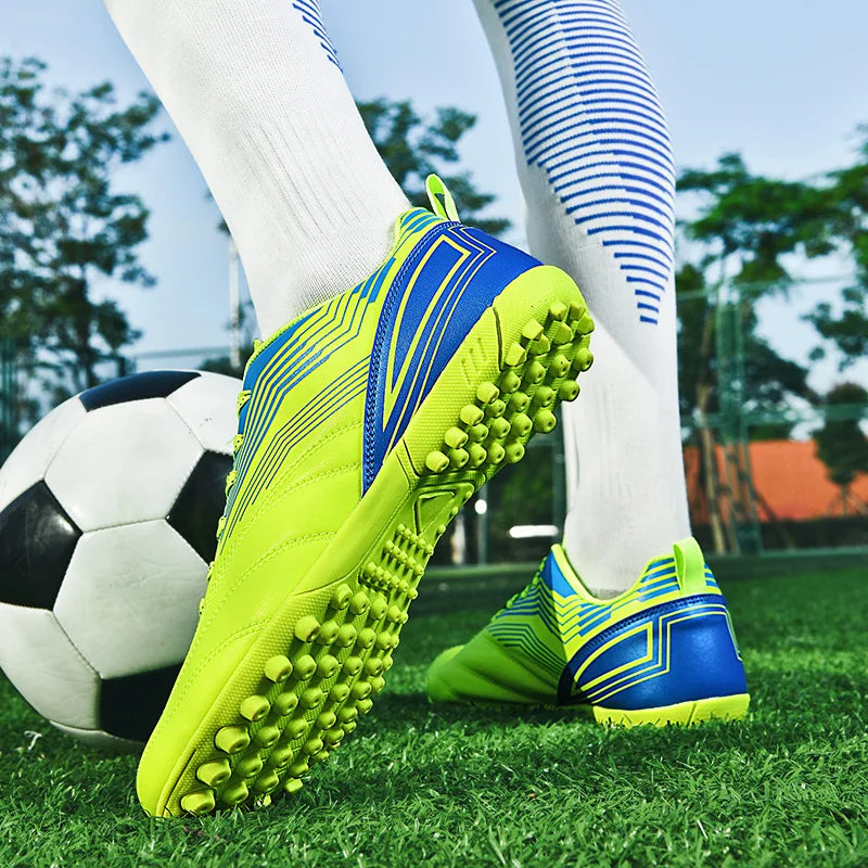 Chaussures de Football pour hommes, bottes de Football professionnelles, Futsal, vente en gros, confortables, TF, chaussures d'extérieur antidérapantes de haute qualité