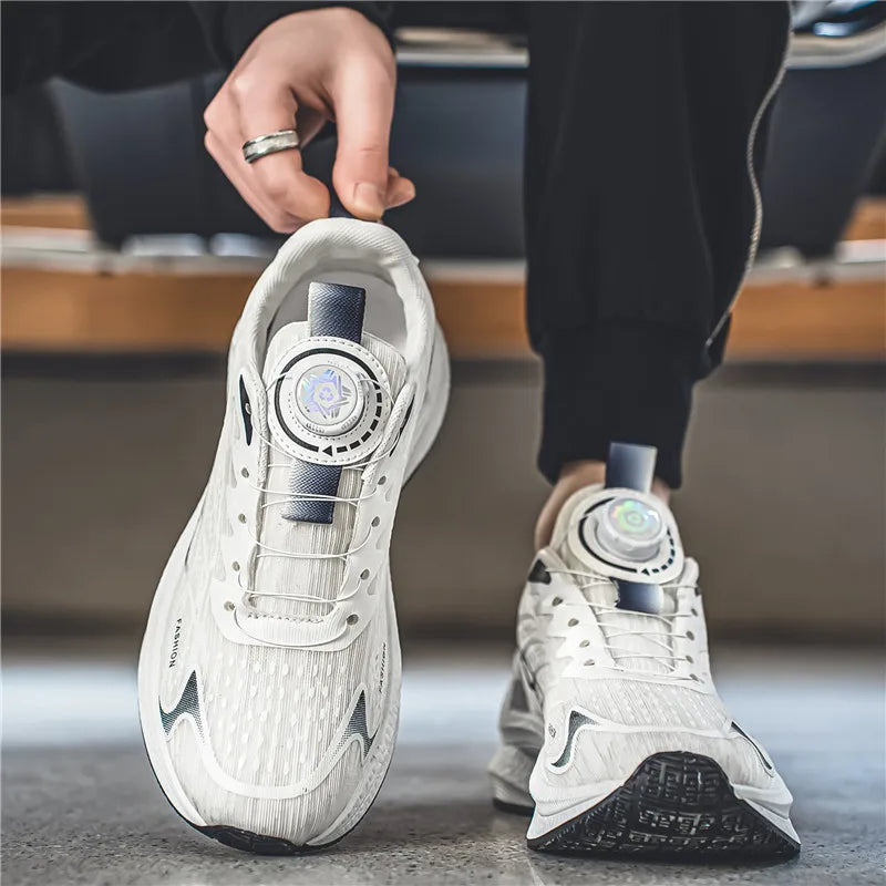 Zapatillas deportivas informales de verano transpirables para hombre, nuevas zapatillas de running de malla transpirable, modernas y versátiles, con hebilla giratoria, adecuadas para deportes al aire libre y para el día a día