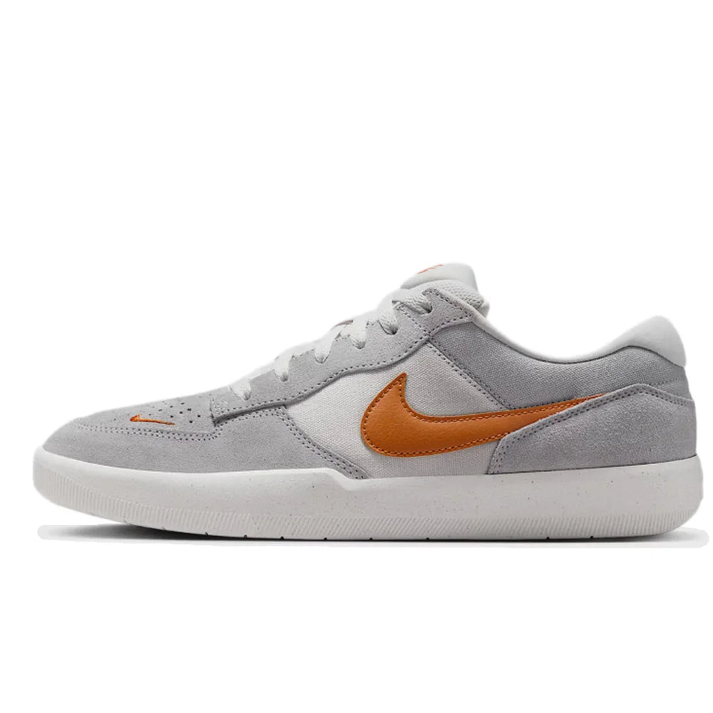 Nike SB Force 58 – modne, minimalistyczne, wygodne, stylowe i wytrzymałe obuwie codzienne z niską cholewką, unisex, DV5477-007