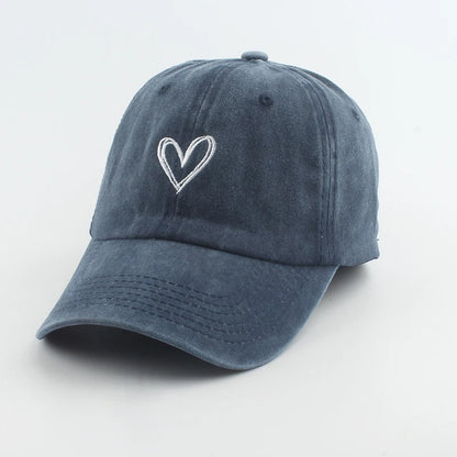 Cappellini da baseball sportivi e alla moda per uomo e donna con ricamo a forma di cuore, cappellino snapback in cotone lavato, modello “Dad Hat”