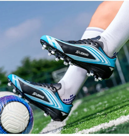 Nouvelles chaussures de football pour hommes, baskets de haute qualité, crampons de futsal pour gazon, chaussures de football d'intérieur très vendues, chaussures d'entraînement antidérapantes pour l'extérieur
