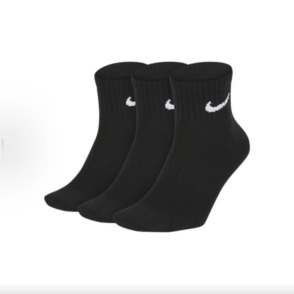 Calzini da basket casual imbottiti a taglio medio Nike, confezione mista unisex, bianchi SX7667-100