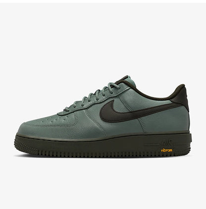 Nike Authentic Winter Style Pánske športové odolné nízke tenisky HV5953-300