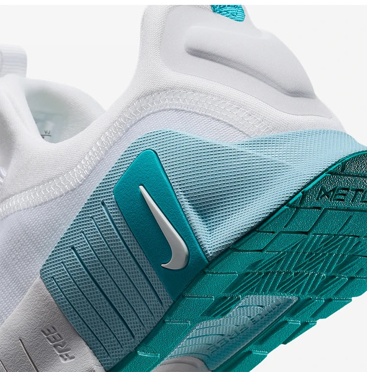 Chaussures de course et d'entraînement rembourrées Nike Authentic toutes saisons pour femme FJ7126-107