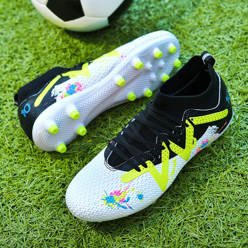 New Men's Football Shoes Society Cleats Professional Soccer Shoes Indoor Fast Football Field Boots Sneakers Boy Original Training