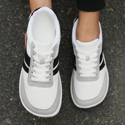 New Wide Toe Men Shoes Casual Soft Sole Wide Last Shoes Walking Sneakers 2025 Breathable Unisex Mesh Comfortable Barefoot Shoes