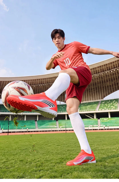 Nouvelles chaussures de football pour hommes TF/FG, chaussures de football professionnelles de haute qualité, chaussures de futsal unisexes pour femmes, vente chaude, crampons ultralégers, baskets.