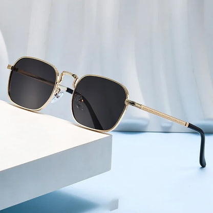 New Square Oval Metal Sunglasses Fashionable Retro Men Sunglasses Women Personalized Uv Resistant Eyeglass Luxury Design Uv400