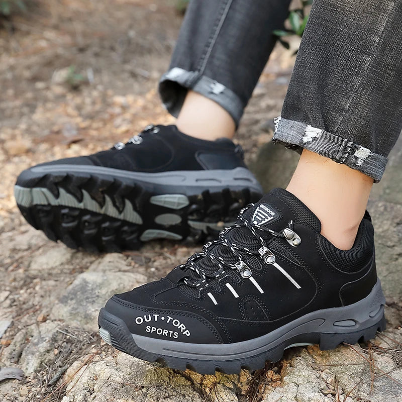 Retro Style Men  Sports Shoes Autumn and Winter Short Boots Anti Slip Hiking Shoe Suitable for Ankle Boots Urban Commuting 2025