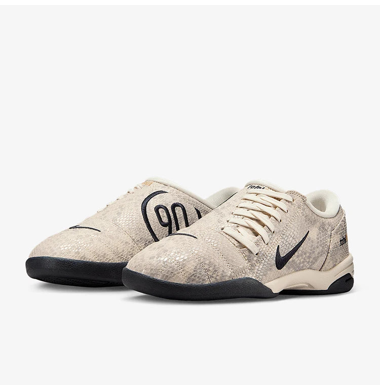 Chaussures de sport basses Nike Authentic Total 90 SE pour femme, style rétro et résistantes IB4204-100