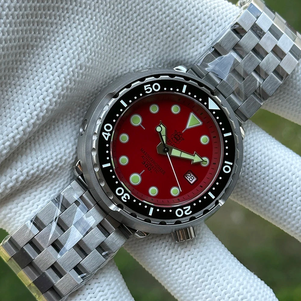 STEELDIVE Popular SD1975 47.5MM Case Red Dial 300M Waterproof AR Sapphire Glass Tuna Dive Mens  NH35 Automatic Watches for You
