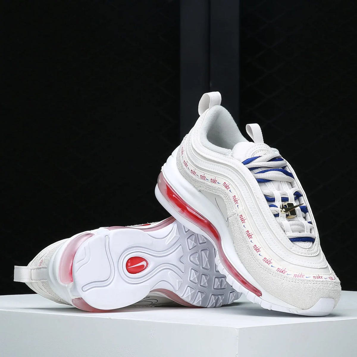 Дамски ниски спортни обувки Nike genuine AIR MAX 97 с въздушно омекотяване DC4013-001