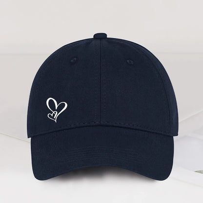 Gorra de béisbol minimalista con estampado de dos corazones, para mujer y hombre, suave y ajustable, estilo «dad hat», informal, con temática romántica, para el sol
